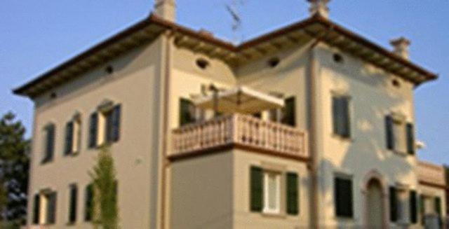 Hotel La Maddalena Quattro Castella Exterior foto