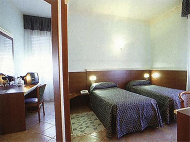 Hotel La Maddalena Quattro Castella Habitación foto